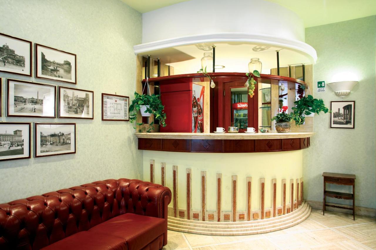 Hotel Dina — Photos 3